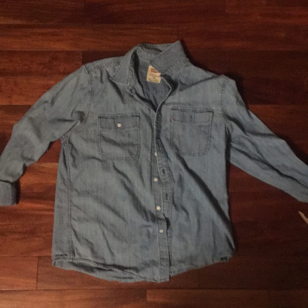 Levi Strauss denim button up long sleeve size M
